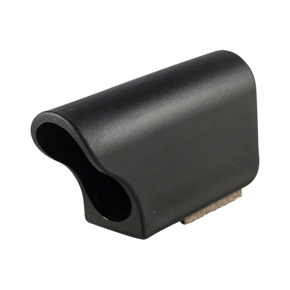 Contera exterior envolvente con fieltro para tubo ovalado PE - Ø38x20mm Negro