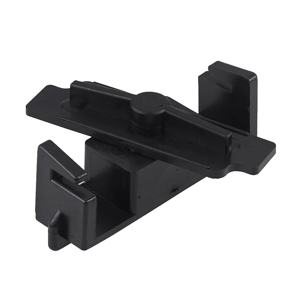 Conector de sillas con bloqueo – tubo cuadrado 20x20mm